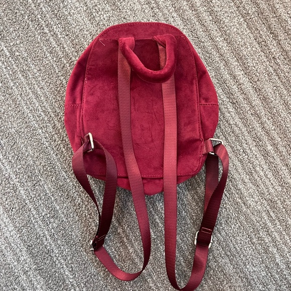 Last chance…Candie’s Mini Backpack Quilted Velour Velvet Bag Purse - Picture 2 of 5